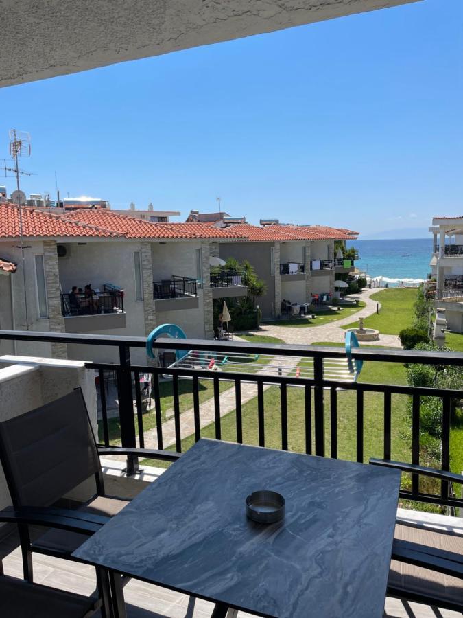 Litsa Apartments Fourka Bagian luar foto
