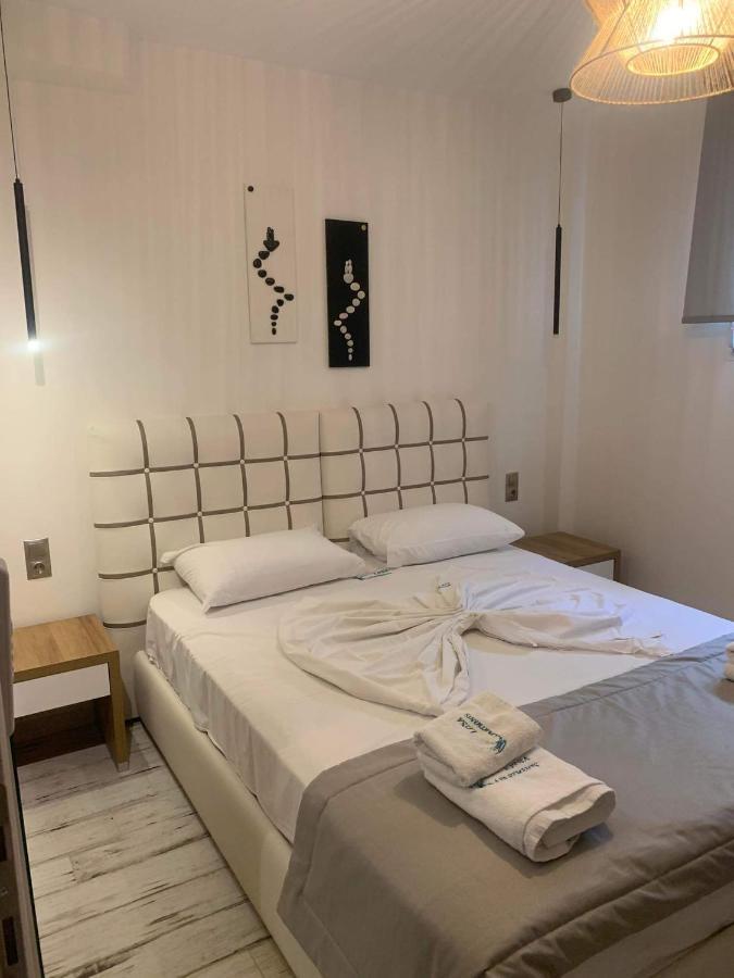 Litsa Apartments Fourka Bagian luar foto